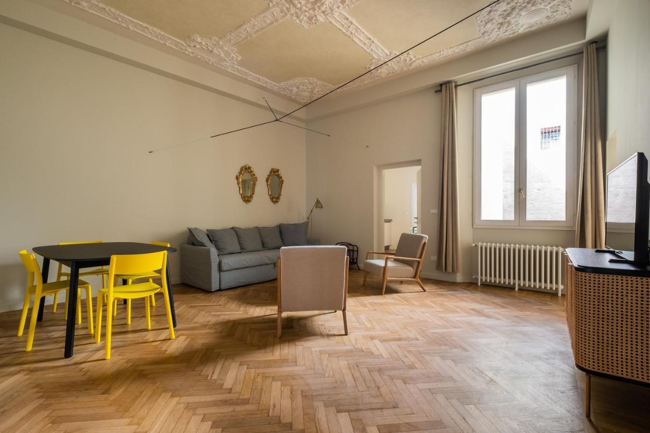 Appartamento D'Azeglio Nel Salotto Di Bologna Exterior foto